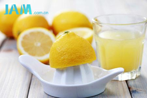适合懒人的柠檬水减肥方法 减肥 饮食 柠檬 指南  第1张